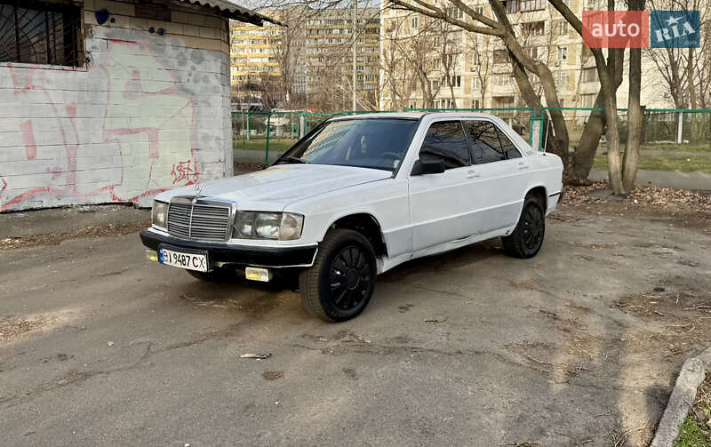 Mercedes-benz 190 (1984)