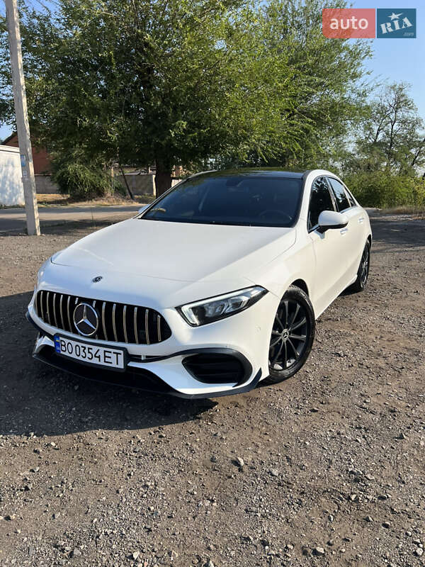 Mercedes-benz A-class (2019)