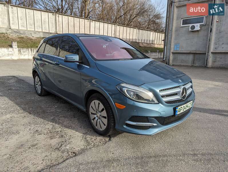 Mercedes-benz B 200 (2014)