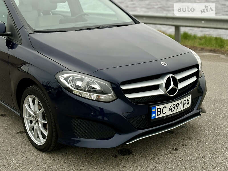 Mercedes-benz B 200 (2017)