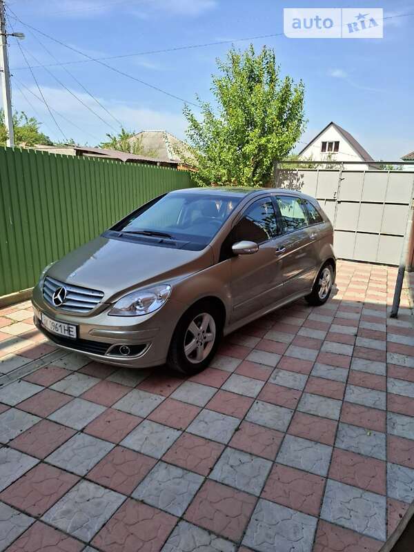 Mercedes-benz B 150 (2007)
