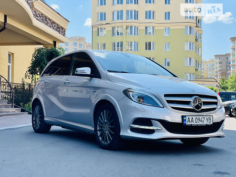 Mercedes-benz B 250e (2017)
