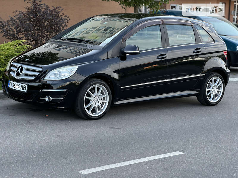Mercedes-benz B 200 (2010)