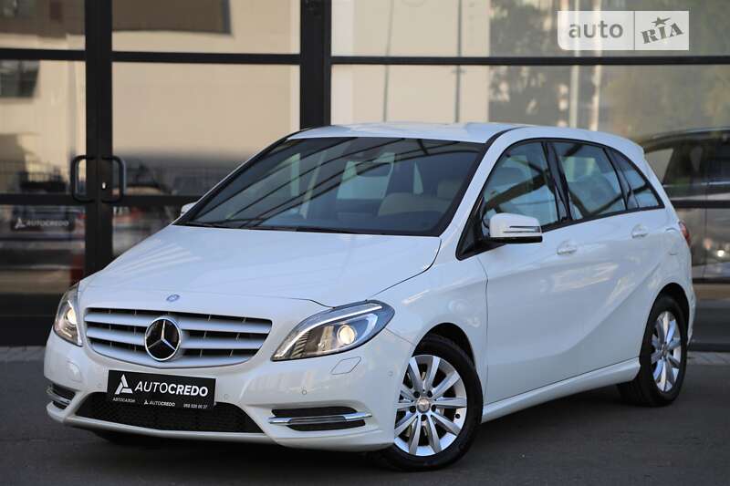 Mercedes-benz B 200 (2013)