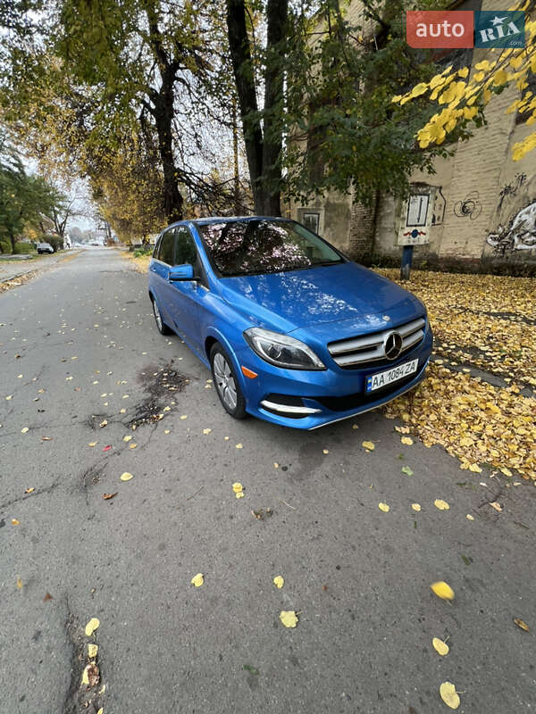 Mercedes-benz B-class (2014)