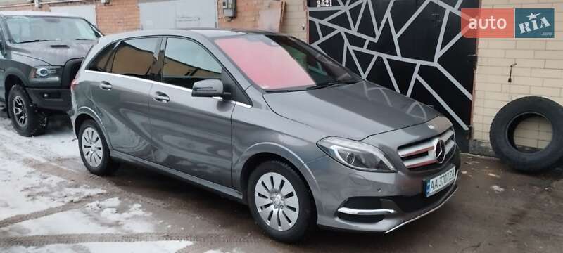 Mercedes-benz B 250 (2017)