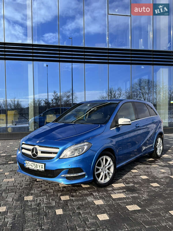 Mercedes-benz B-class (2016)