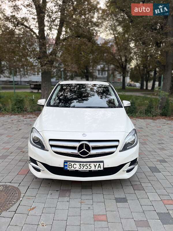 Mercedes-benz B-class (2016)
