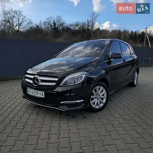 Mercedes-benz B-class (2016)