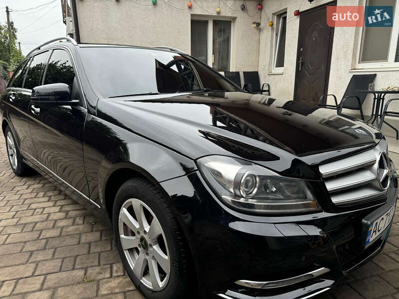 Mercedes-benz C 200 (2013)