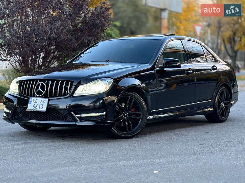 Mercedes-benz C 300 (2011)