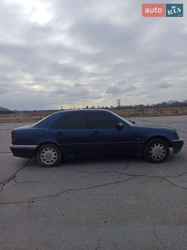 Mercedes-benz C-class (1999)