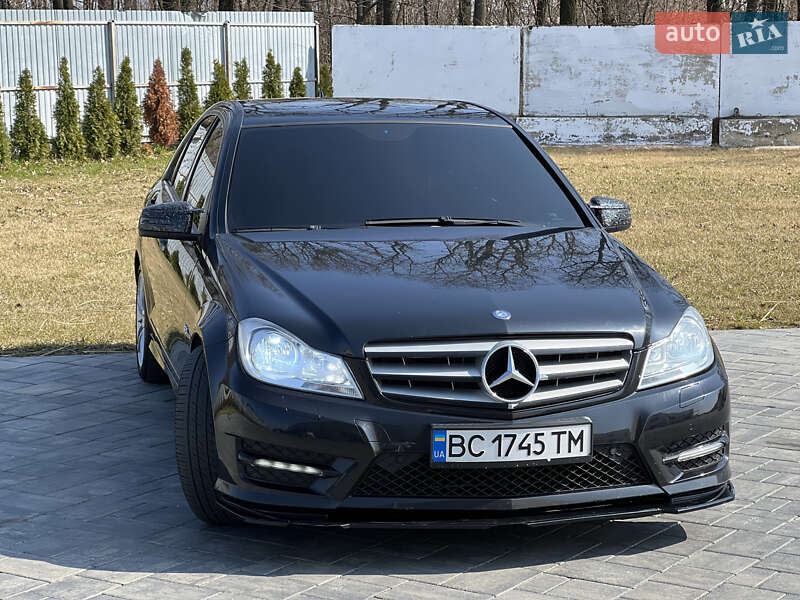 Mercedes-benz C-class (2011)