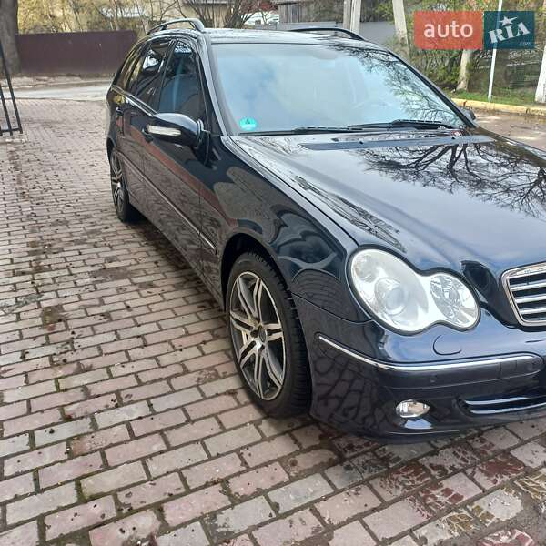 Mercedes-benz C-class (2004)