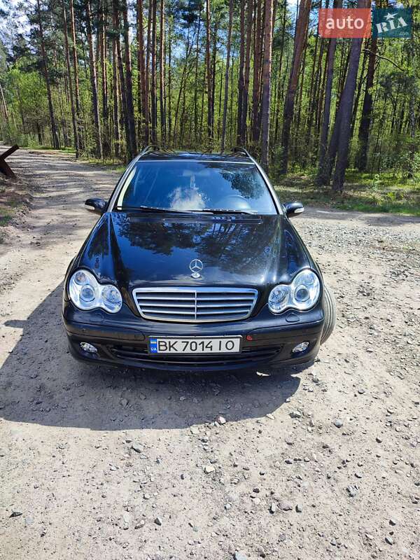 Mercedes-benz C-class (2004)