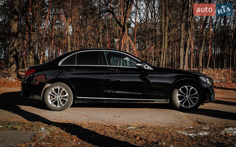 Mercedes-benz C-class (2015)
