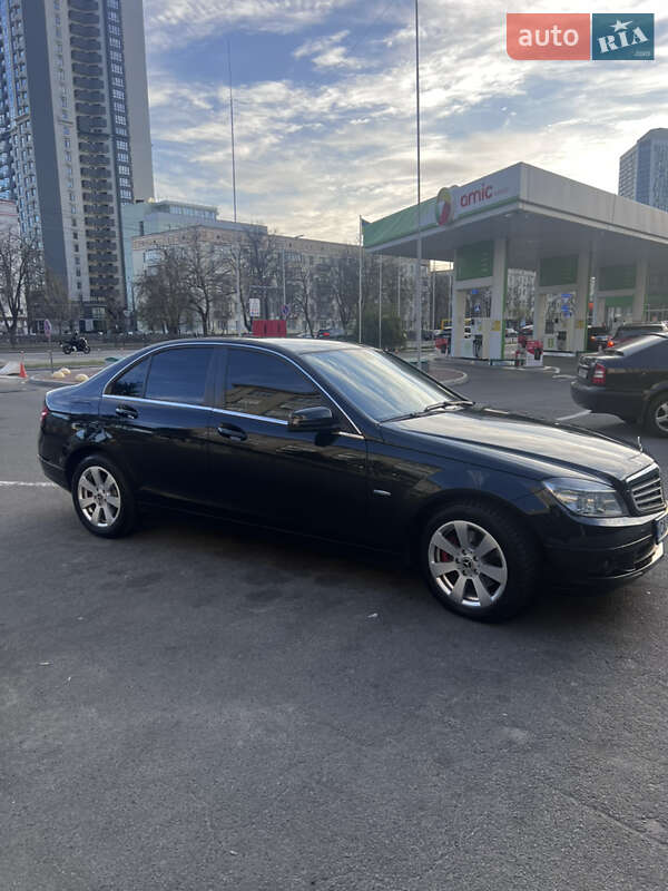 Mercedes-benz C-class (2010)