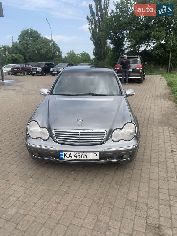 Mercedes-benz C-class (2001)