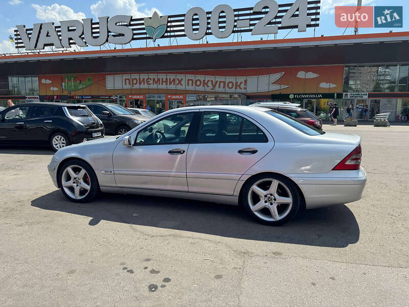 Mercedes-benz C-class (2000)