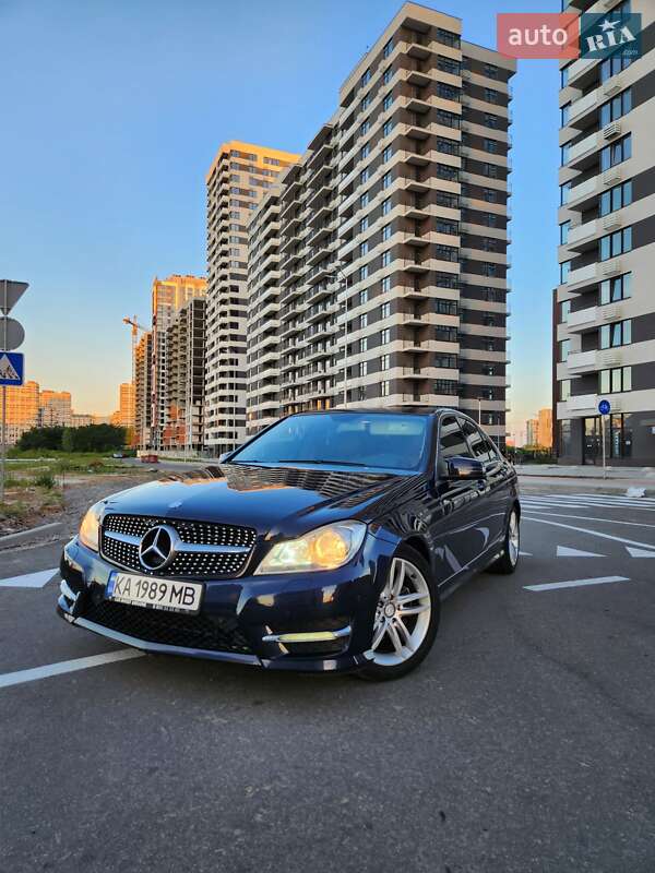 Mercedes-benz C-class (2012)