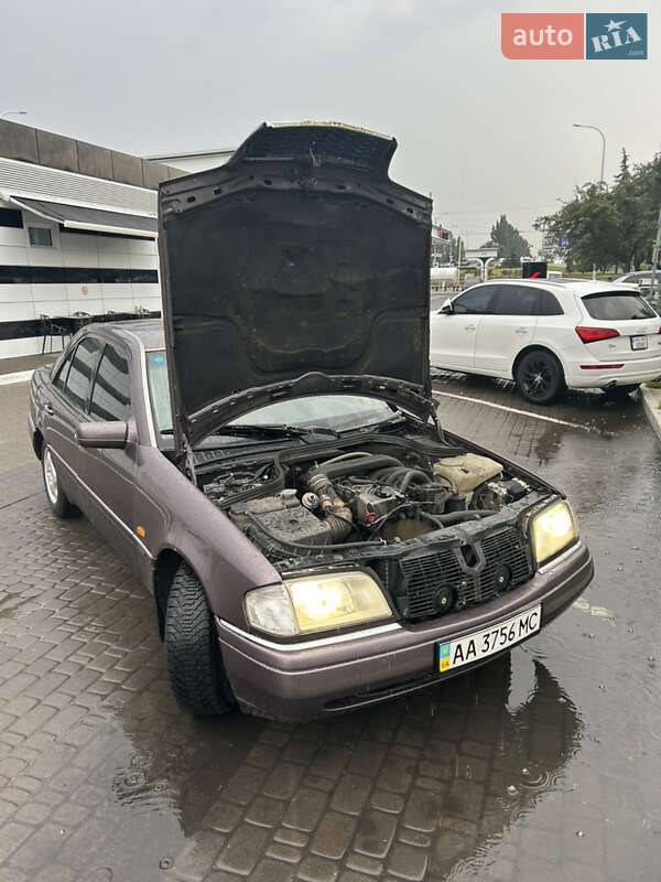 Mercedes-benz C-class (1995)