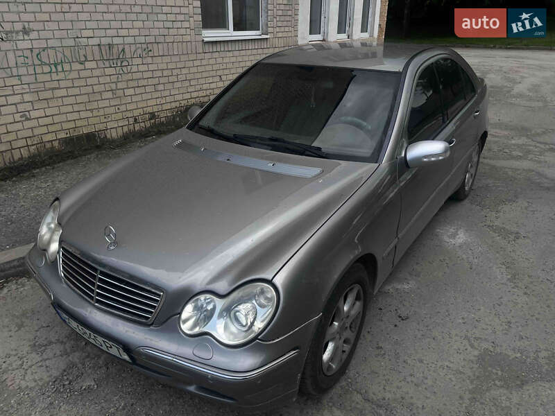 Mercedes-benz C-class (2002)