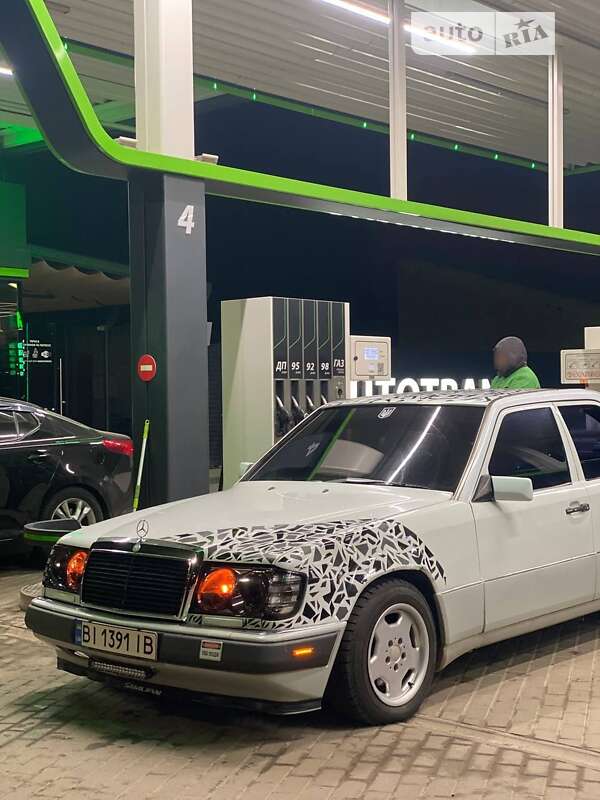 Mercedes-benz 200 e (1989)