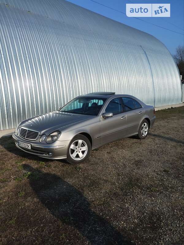 Mercedes-benz E 220 (2005)