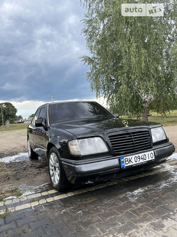 Mercedes-benz E-class (1992)