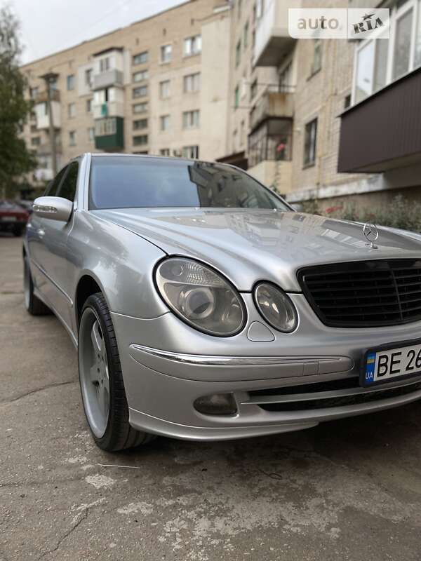 Mercedes-benz E 500 (2002)