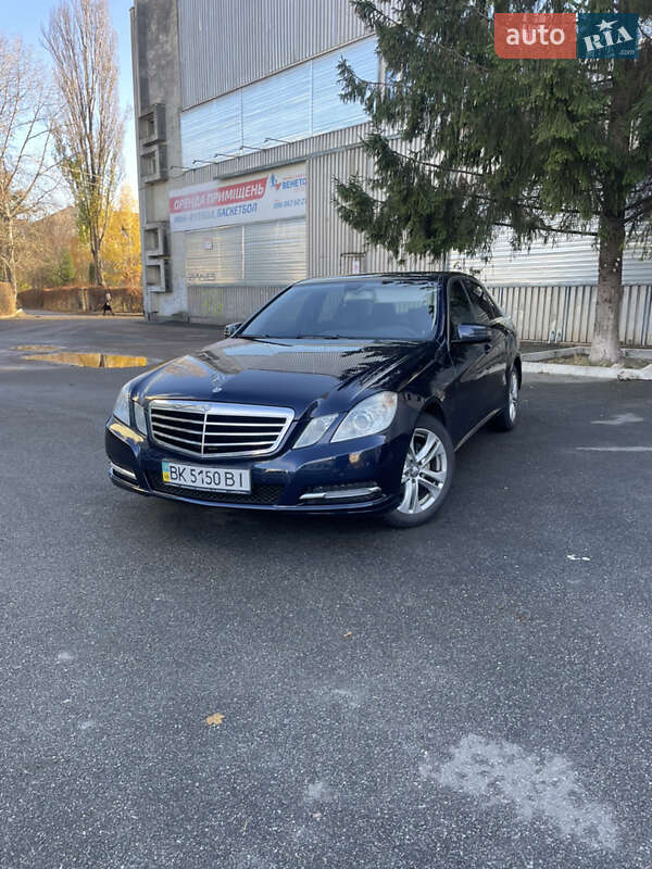 Mercedes-benz E 200 cdi (2012)