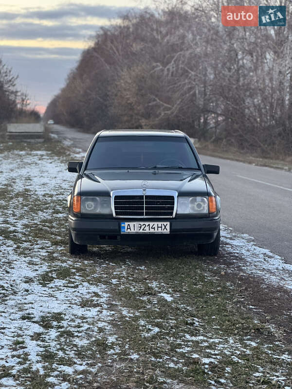 Mercedes-benz E-class (1987)