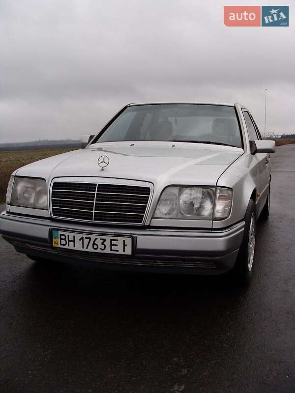 Mercedes-benz E-class (1995)