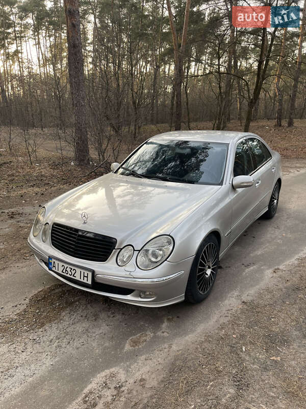 Mercedes-benz E-class (2005)