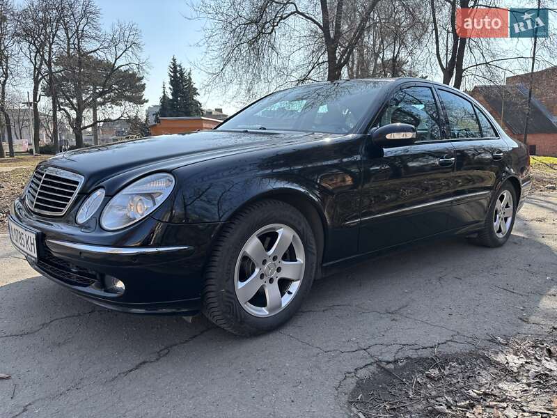 Mercedes-benz E-class (2005)