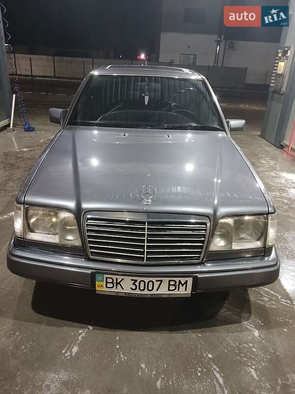 Mercedes-benz E-class (1995)
