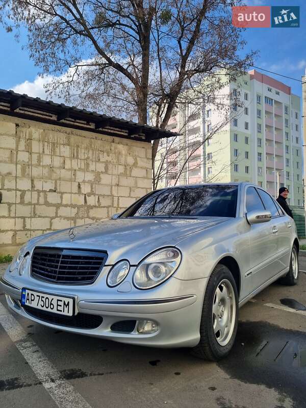 Mercedes-benz E-class (2003)