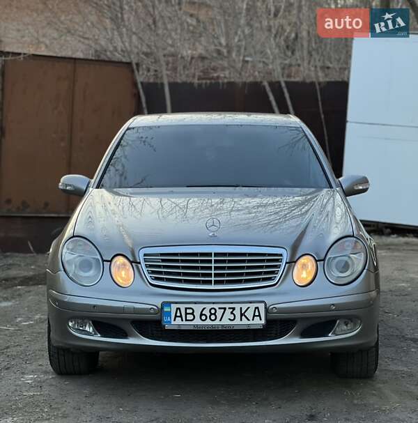 Mercedes-benz E-class (2003)