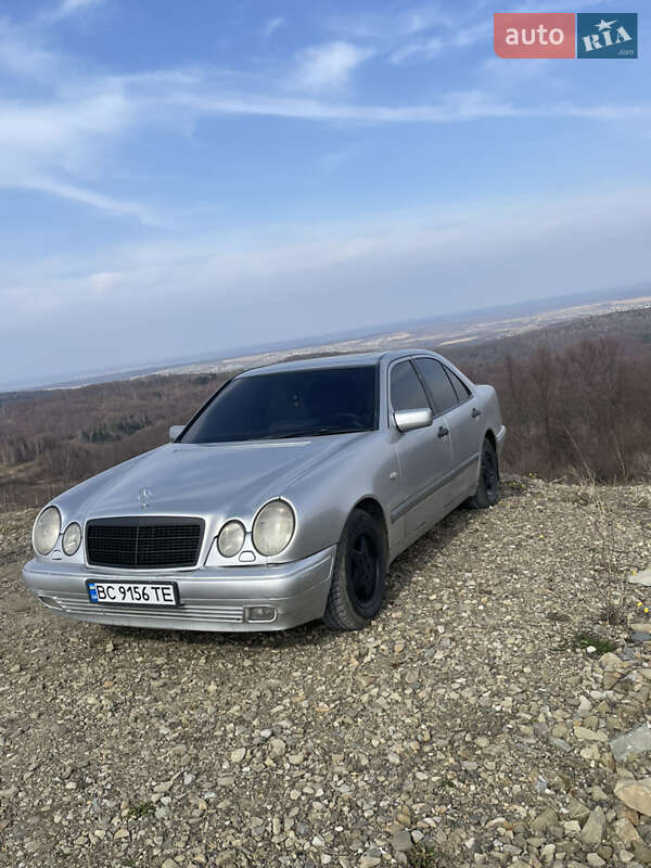 Mercedes-benz E-class (1997)