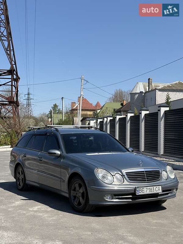 Mercedes-benz E-class (2003)