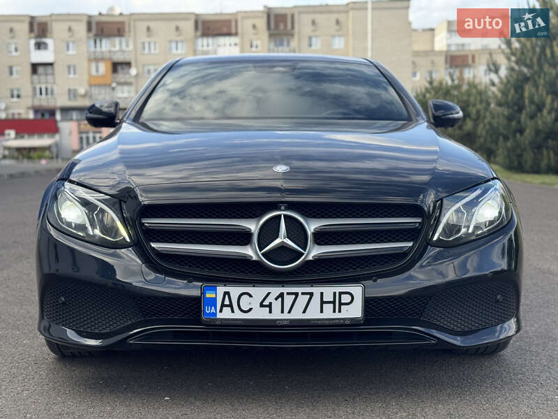Mercedes-benz E-class (2017)