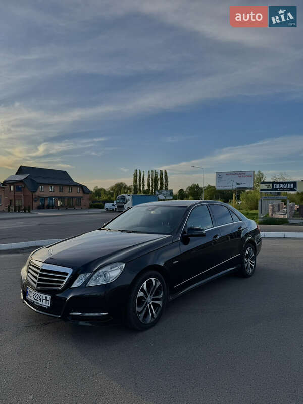 Mercedes-benz E-class (2012)