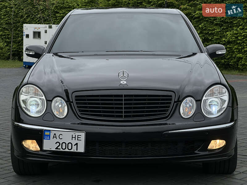 Mercedes-benz E-class (2005)