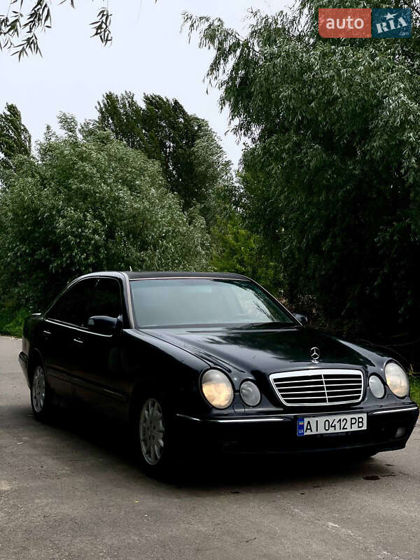 Mercedes-benz E-class (2000)