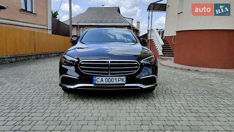Mercedes-benz E-class (2022)