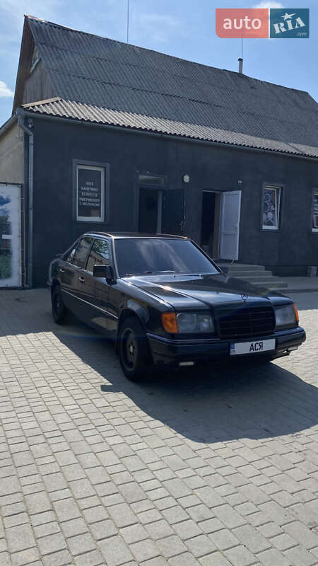 Mercedes-benz E-class (1990)