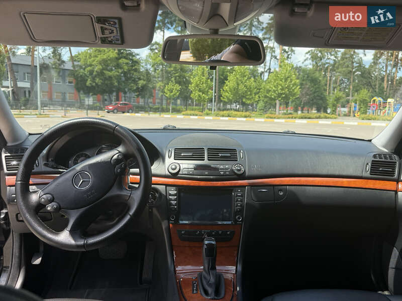 Mercedes-benz E-class (2009)