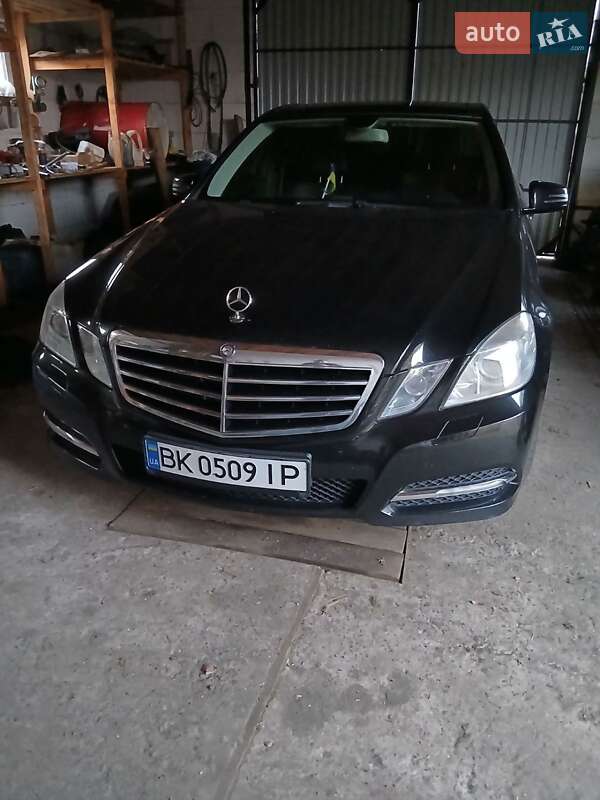 Mercedes-benz E-class (2009)