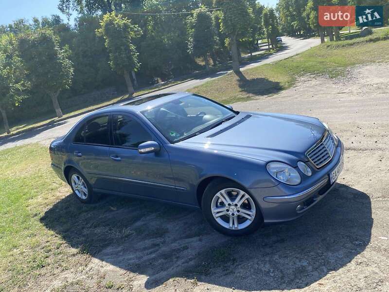 Mercedes-benz E-class (2004)