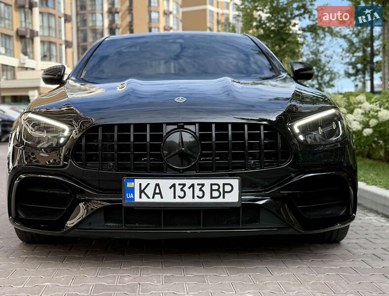 Mercedes-benz E-class (2021)